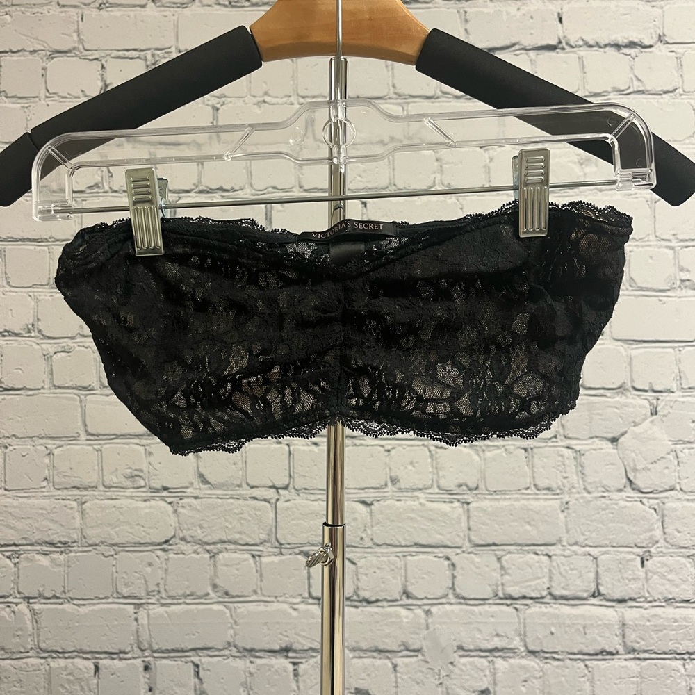 Victoria’s Secret black lace bralette size S